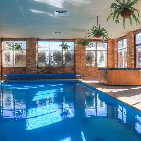Hampton Downs, Indoor Pool Villa Jindabyne Exterior photo